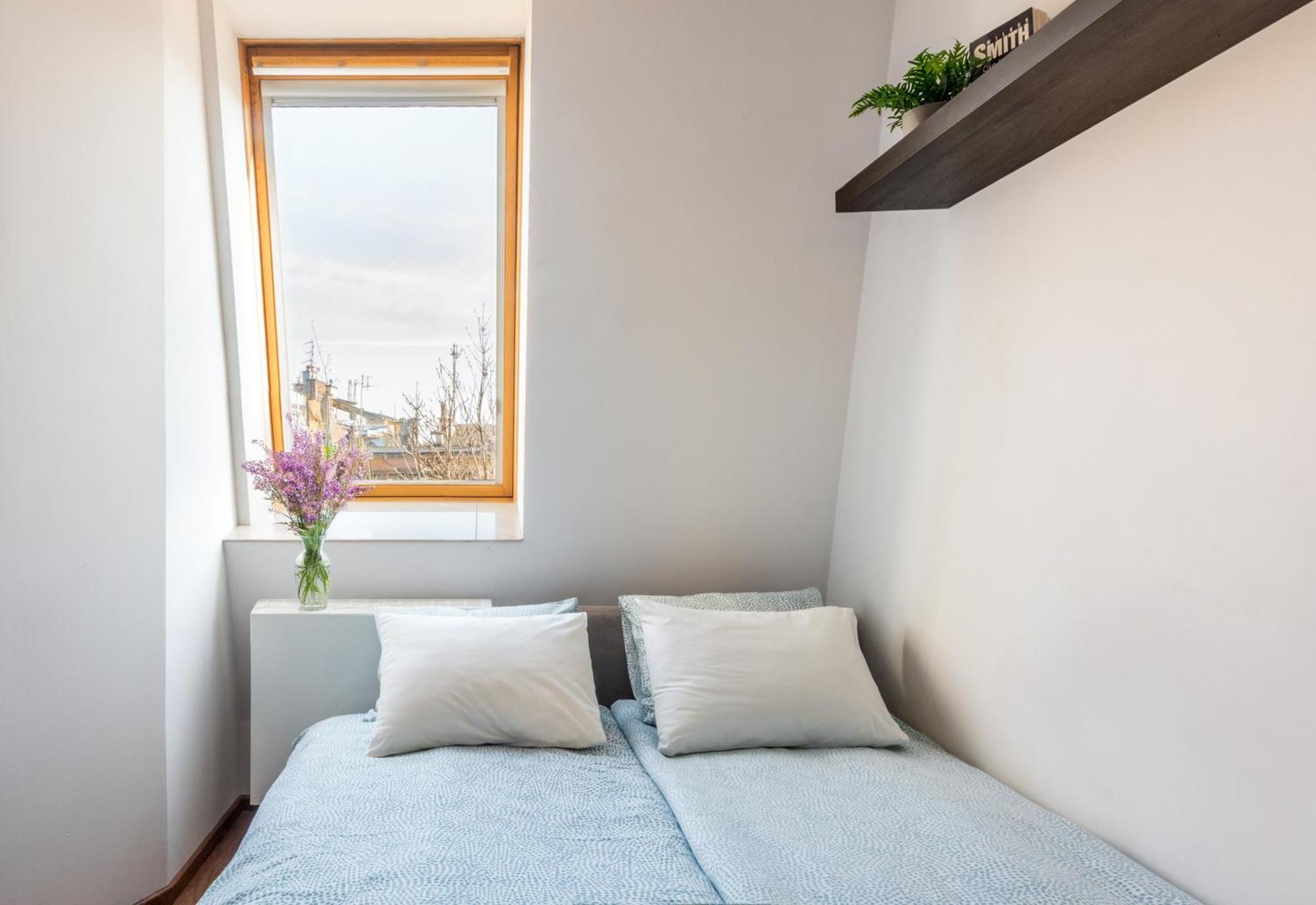 Charming With Air Conditioning For Couples In The Center Apartament Kraków